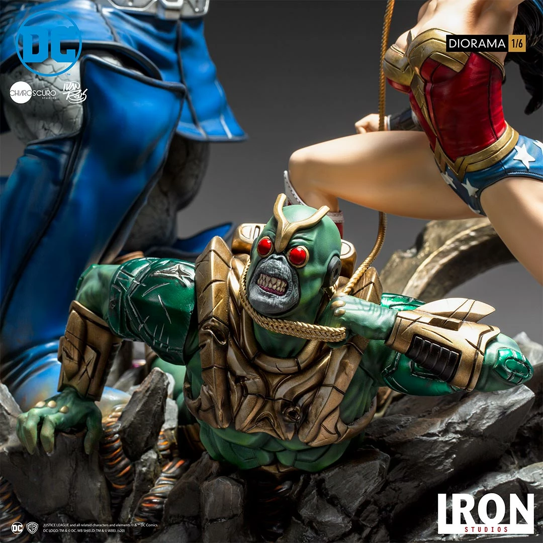 New 🎁 Wonder 👩 Woman Vs Darkseid Diorama 1/6 – DC Comics By Ivan Reis Iron Studios ⌛ 11 Wonder Woman Vs Darkseid Diorama 1/6 – DC Comics By Ivan Reis Iron Studios