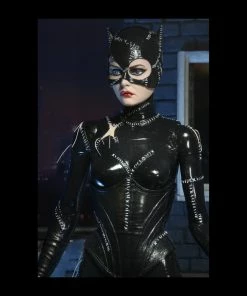 Catwoman: Batman Returns – 1/4 Scale Action Figure – Catwoman (Michelle Pfeiffer) By NECA