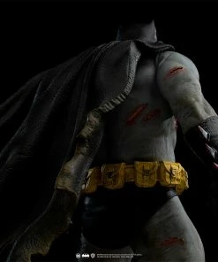 Batman: The Dark Knight Returns Sixth Scale Diorama By Iron Studios
