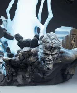 Batman: The Dark Knight Returns Premium Format™ Figure By Sideshow Collectibles