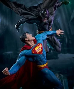 Batman Vs Superman Diorama By Sideshow Collectibles Collector Edition