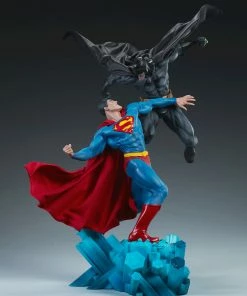 Batman Vs Superman Diorama By Sideshow Collectibles Collector Edition