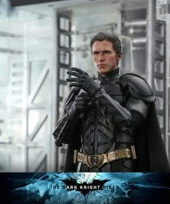 Batman Sixth Scale Figure By Hot Toys DX Series - The Dark Knight Rises