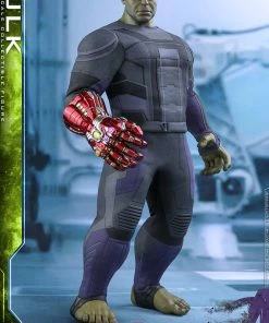 Hot Pop Cultures Store Hulk Sixth Scale Figure By Hot Toys Avengers: Endgame - Movie Masterpiece Series
