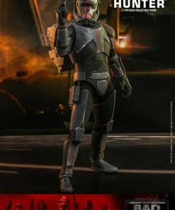Hot Toys Hunter Sixth Scale Figure