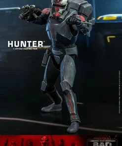 Hot Toys Hunter Sixth Scale Figure