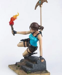 Lara Croft Statue By Gaming Heads Regular Edition - 1:6 Scale - Tomb Raider: Temple Of Osiris Premium Collection