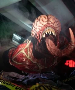 Licker Life-Size Bust By PureArts Resident Evil 2 LIFE SIZED STATUES PROPS