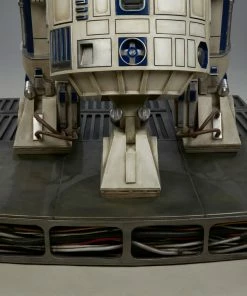 Star Wars R2-D2 Life-Size Figure By Sideshow Collectibles