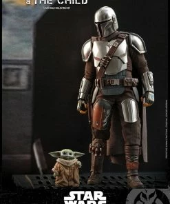 Hot Toys The Mandalorian And The Child Collectible Set