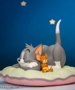 Tom And Jerry Sweet Dreams Collectible Figure By Soap Studio