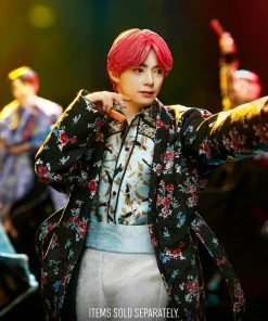 V Deluxe Statue By Sideshow Collectibles BTS Idol Collection