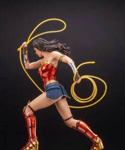 Wonder Woman (1984) Statue By Kotobukiya ARTFX